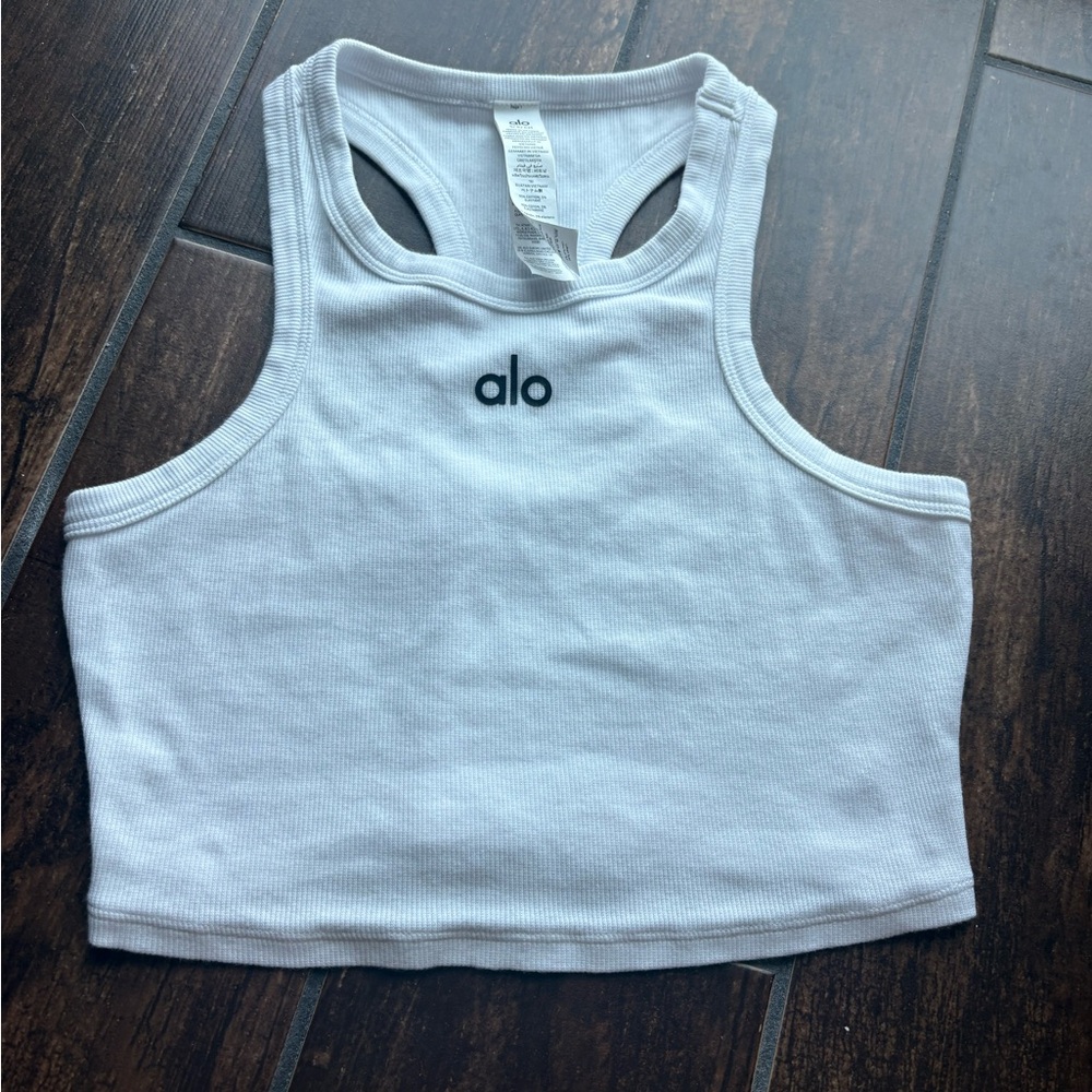 ALO Yoga Aspire Crop Tank Core White Black Size: Small